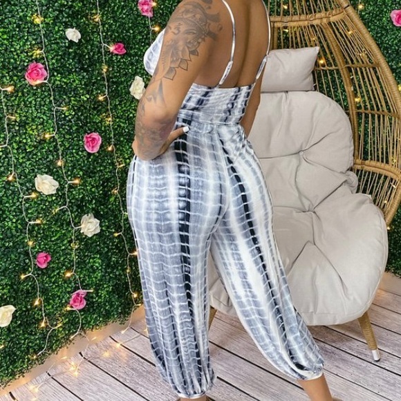 Tie Dye Cutout Romper: S-L - Picture 3 of 3